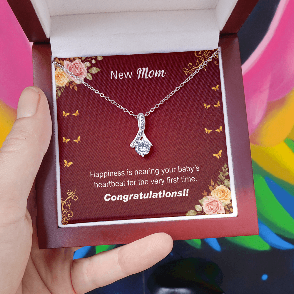 New Moms Alluring Beauty Necklace Gift Set